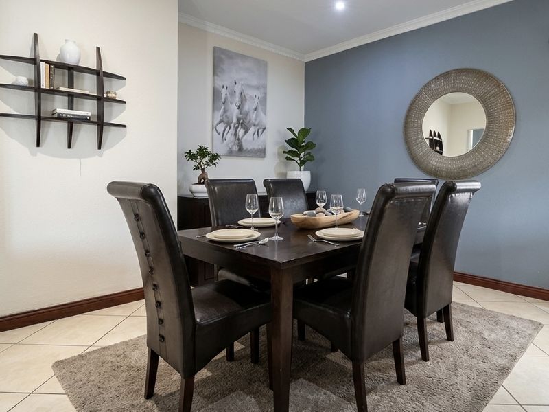 Elegant Family Living in Secure Estate Luxury in Terra Proessa - Photo 6