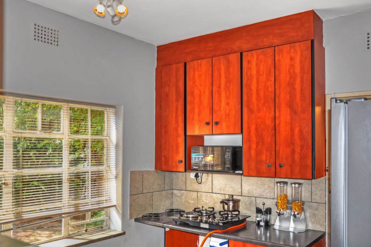 Charming 2 Bedroom Townhouse in Secure Estate – Primrose Hill - Photo 5