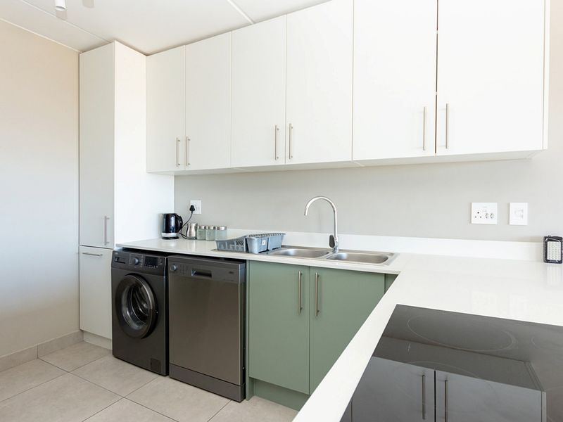 Modern Coastal Apartment with Ocean Views | Nivica, Langebaan - Photo 5