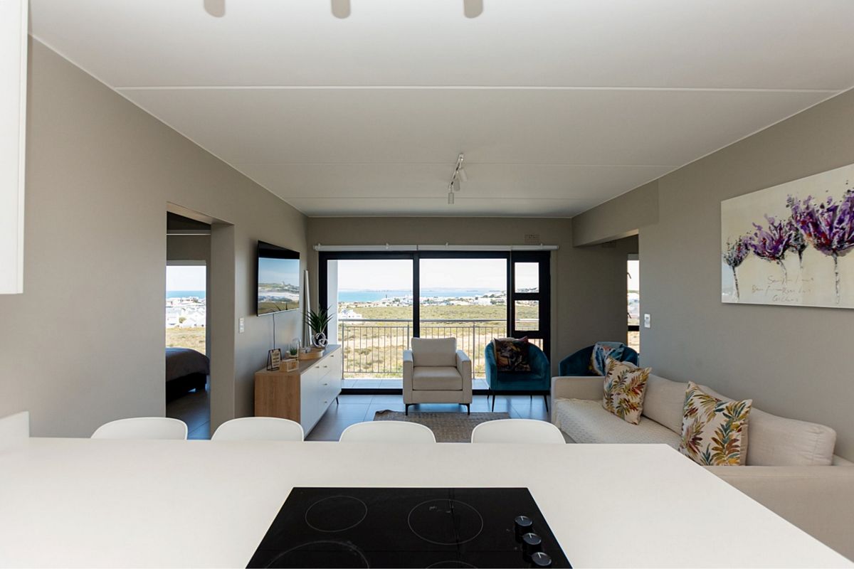 Modern Coastal Apartment with Ocean Views | Nivica, Langebaan - Photo 2