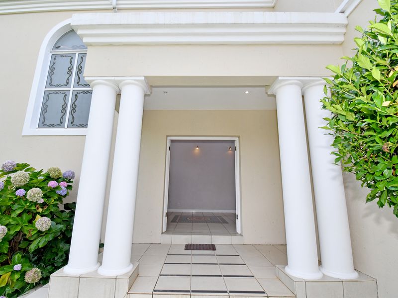 Hampton Style Family Chateau - Photo 2