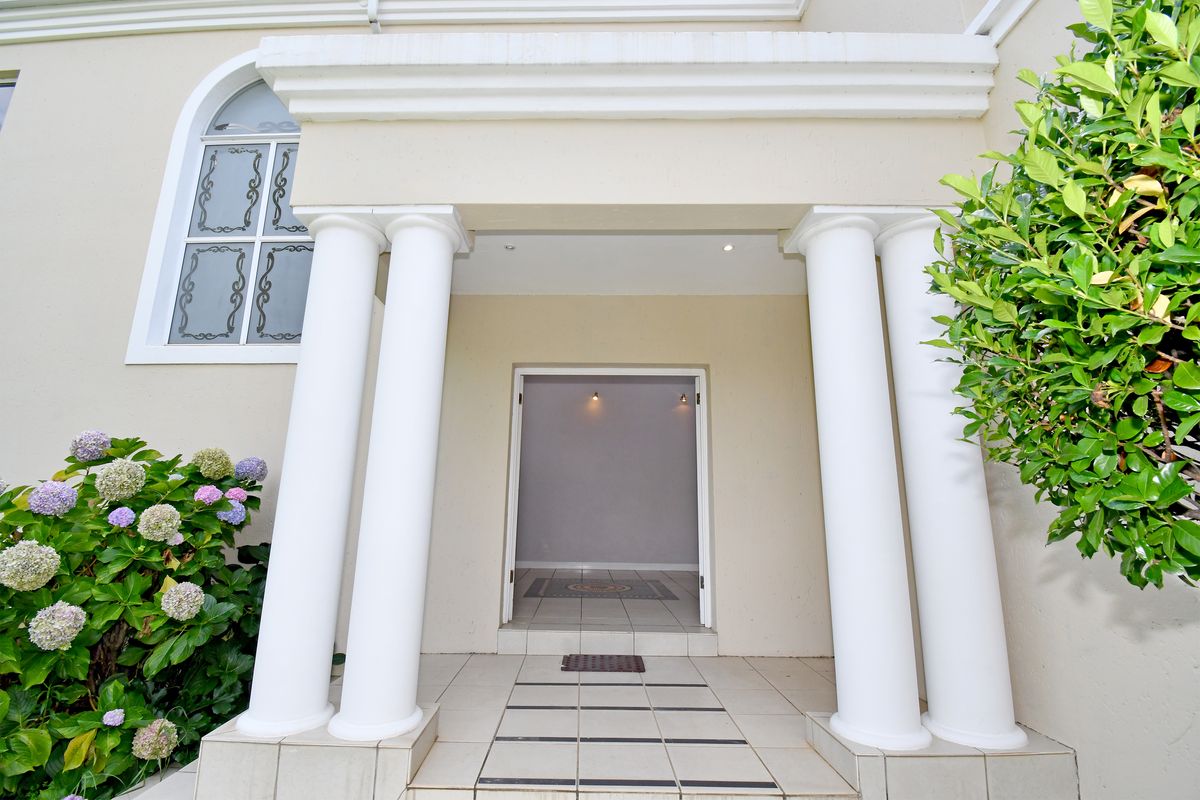 Hampton Style Family Chateau - Photo 2