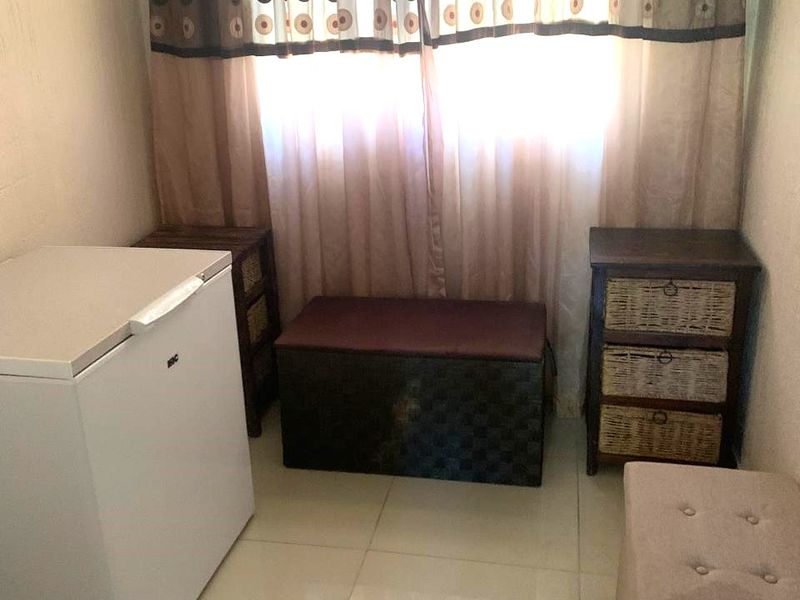 Three Bedroom Townhouse for Sale in Arboretum - Photo 9