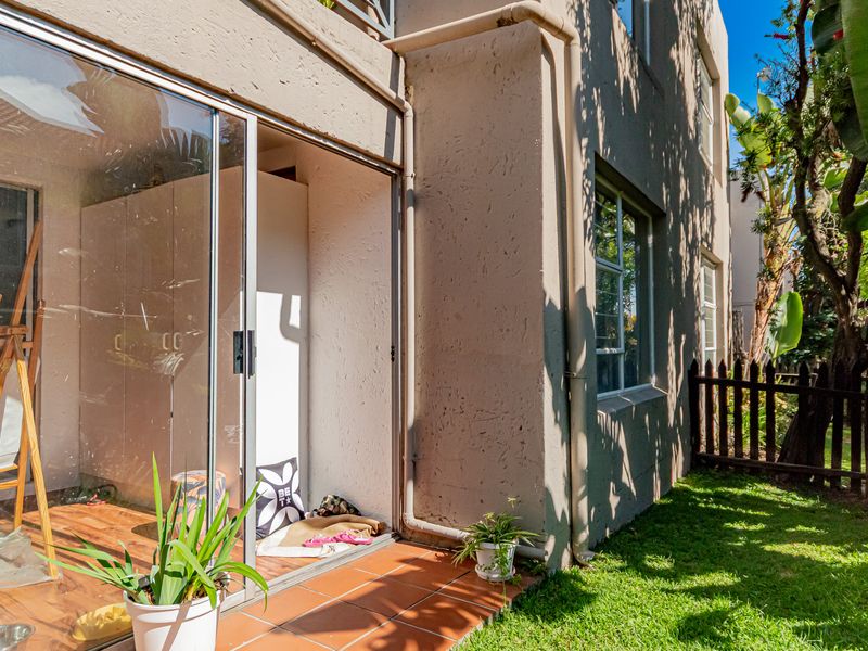 Modern Ground Floor Living – Ideal Lock-Up-and-Go in Central Randburg! - Photo 1