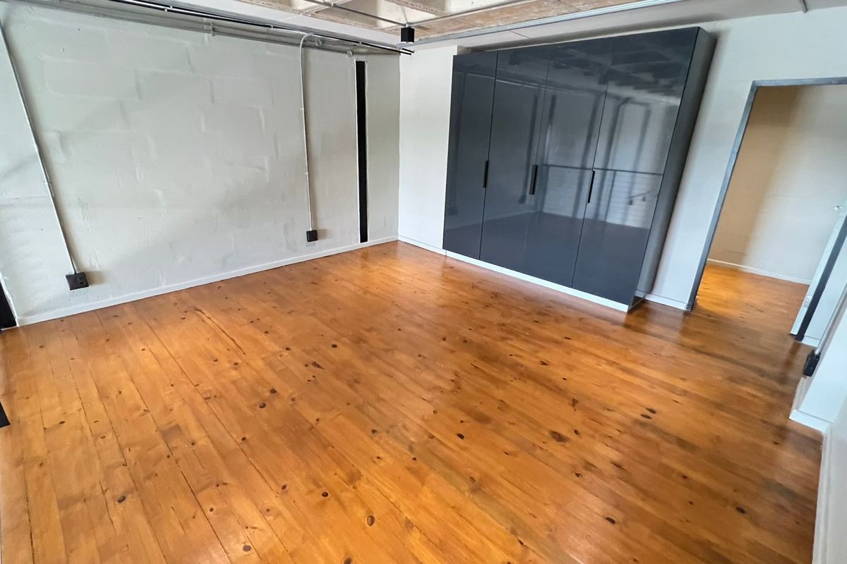 Dynamic Loft Apartment to Rent - Photo 5