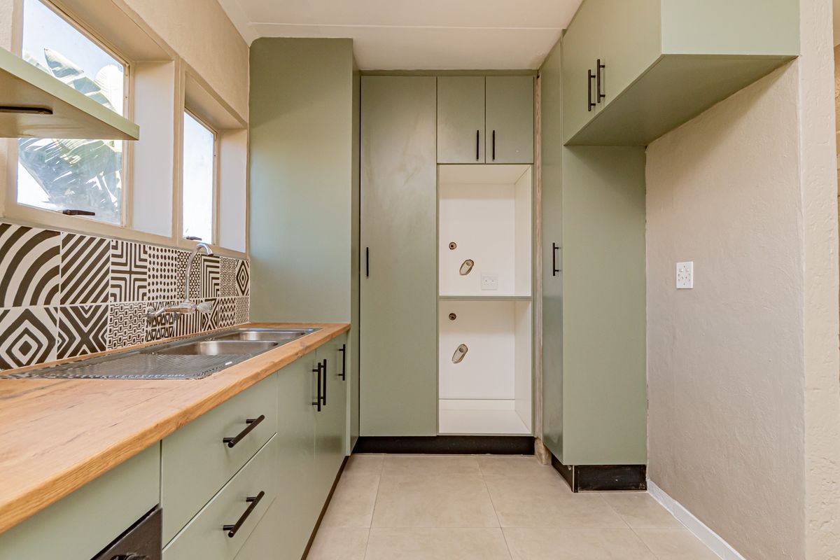 Modern 2 bedroom, 2 bathroom first-floor apartment f- ALL COSTS INCLUDED. - Photo 4