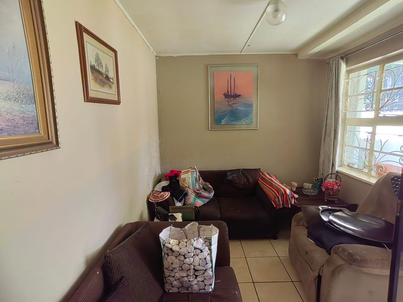 Charming Townhouse near the Vaal River for Sale in Parys - Photo 4