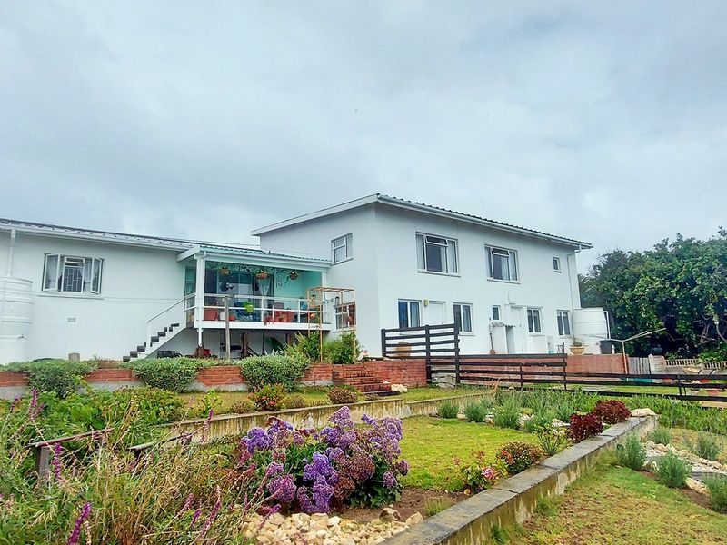 Excellent Investment Opportunity in the Heart of Struisbaai! - Photo 2