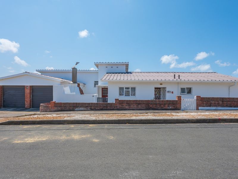 Excellent Investment Opportunity in the Heart of Struisbaai! - Photo 3