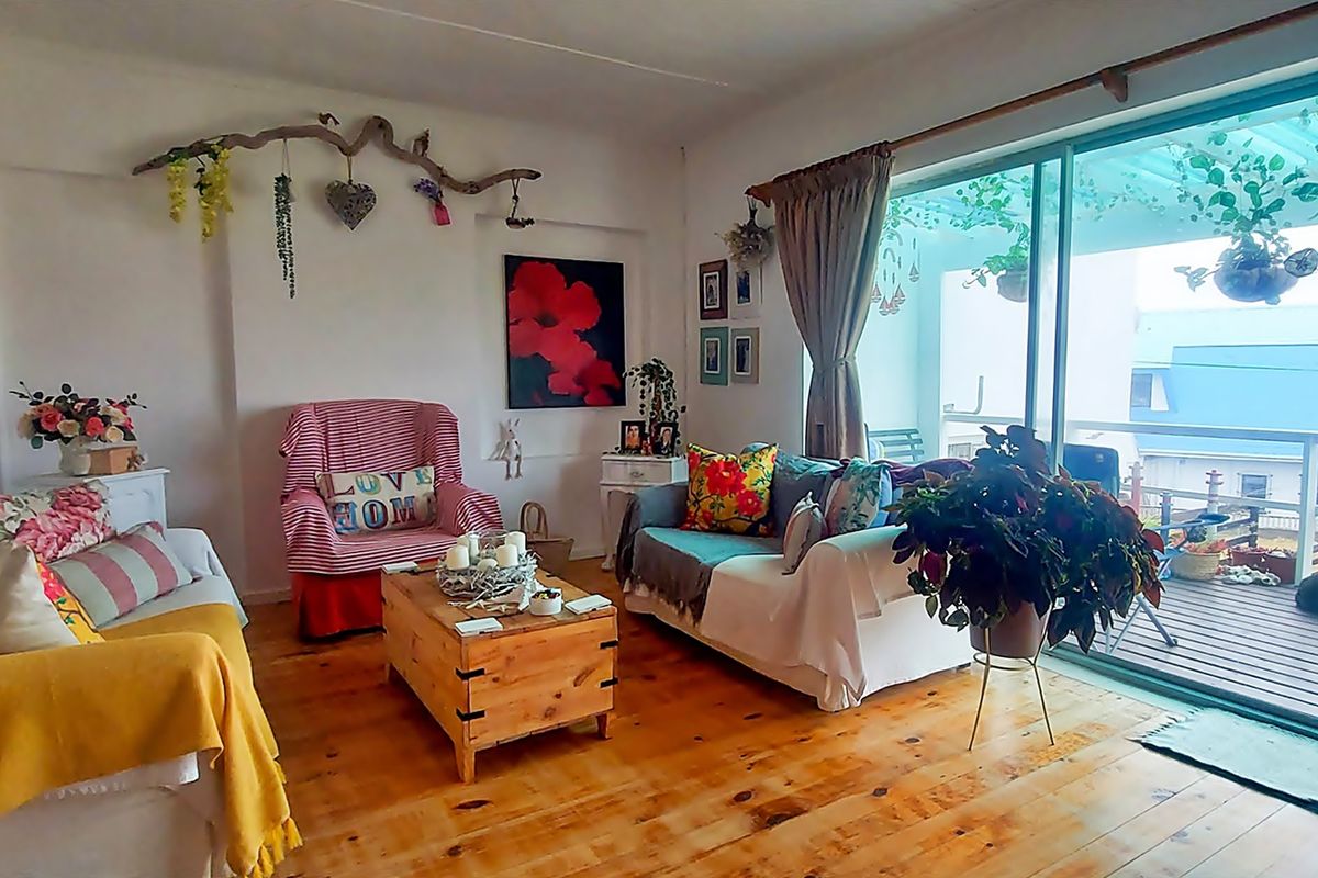 Excellent Investment Opportunity in the Heart of Struisbaai! - Photo 5