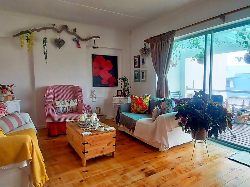 Excellent Investment Opportunity in the Heart of Struisbaai! - Photo 5