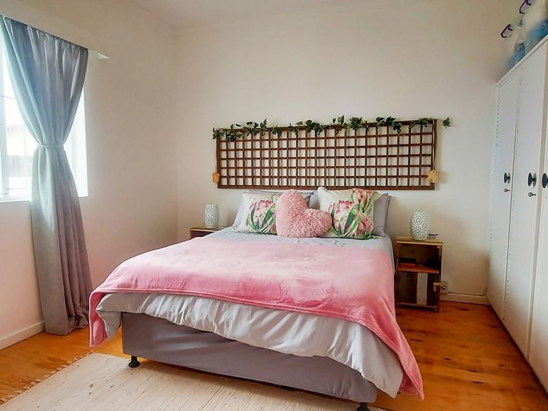 Excellent Investment Opportunity in the Heart of Struisbaai! - Photo 8