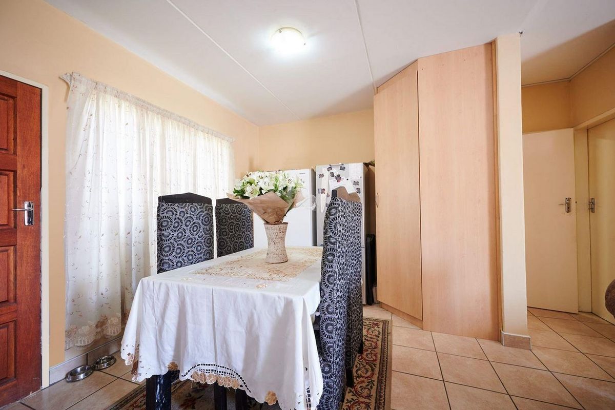 Invitation to View and Negotiate this amazing Property - Photo 3