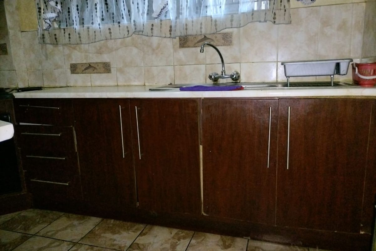 3-Bedroom Apartment in a Secure Complex – Ideal Location in Mid Town - Photo 5