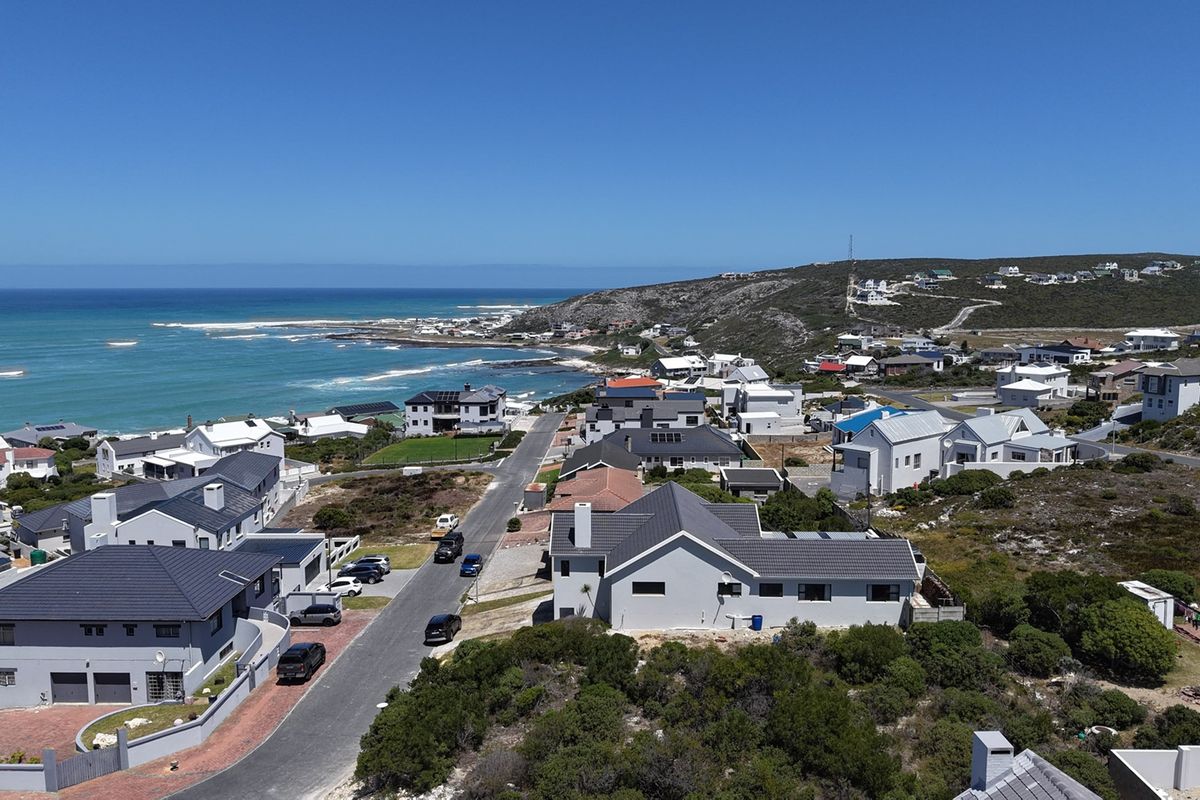 Stunning Home with Sea Views and Indoor Swimming Pool - Photo 2