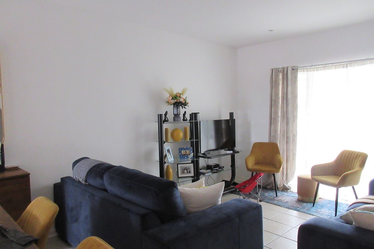 2 Bedroom Townhouse on the West Bank of Port Alfred - Photo 4