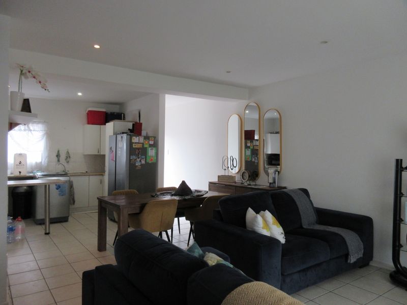 2 Bedroom Townhouse on the West Bank of Port Alfred - Photo 6