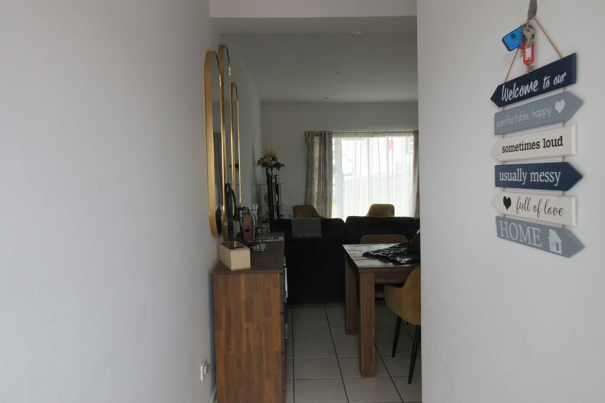 2 Bedroom Townhouse on the West Bank of Port Alfred - Photo 3
