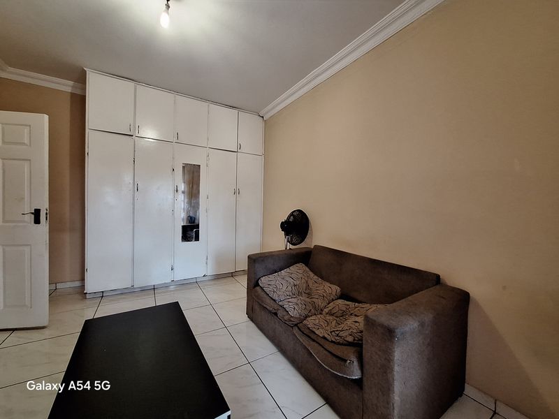 First Time Buyer or Investor - Photo 5