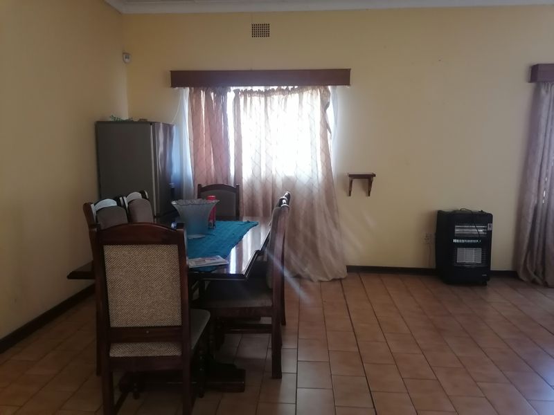 A House to be made a Home - Photo 7