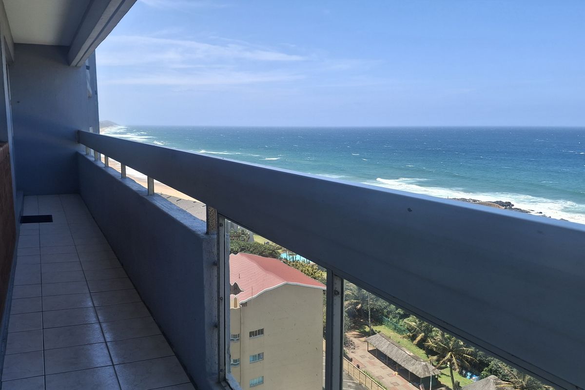 Furnished Coastal Gem with Breathtaking Ocean Views - Photo 3