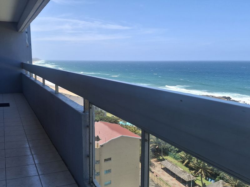 Furnished Coastal Gem with Breathtaking Ocean Views - Photo 3