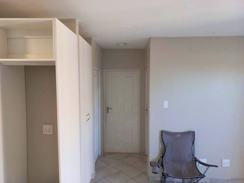 🏡 Beautiful 2-Bedroom First-Floor Apartment for Rent - Photo 5