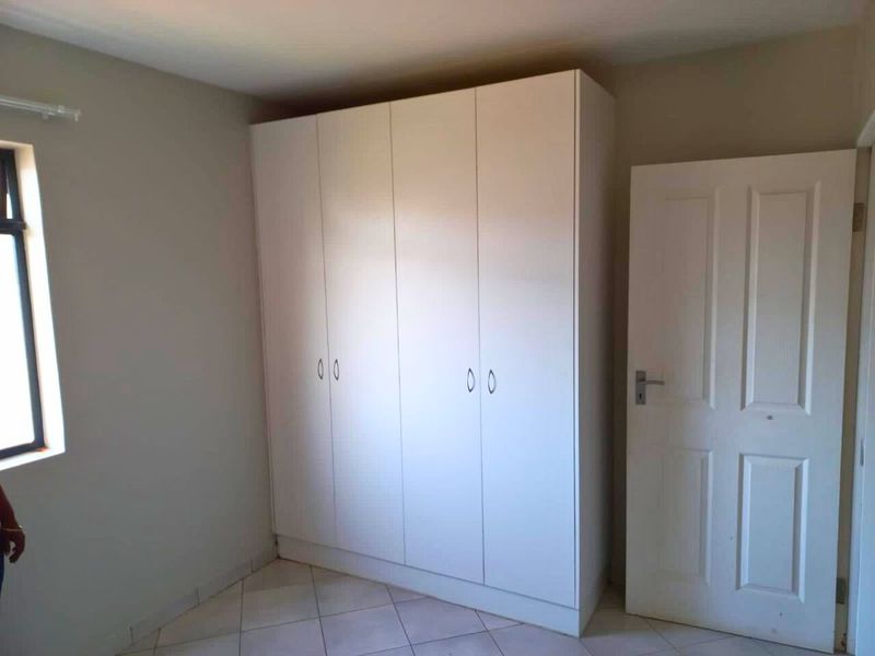 🏡 Beautiful 2-Bedroom First-Floor Apartment for Rent - Photo 7