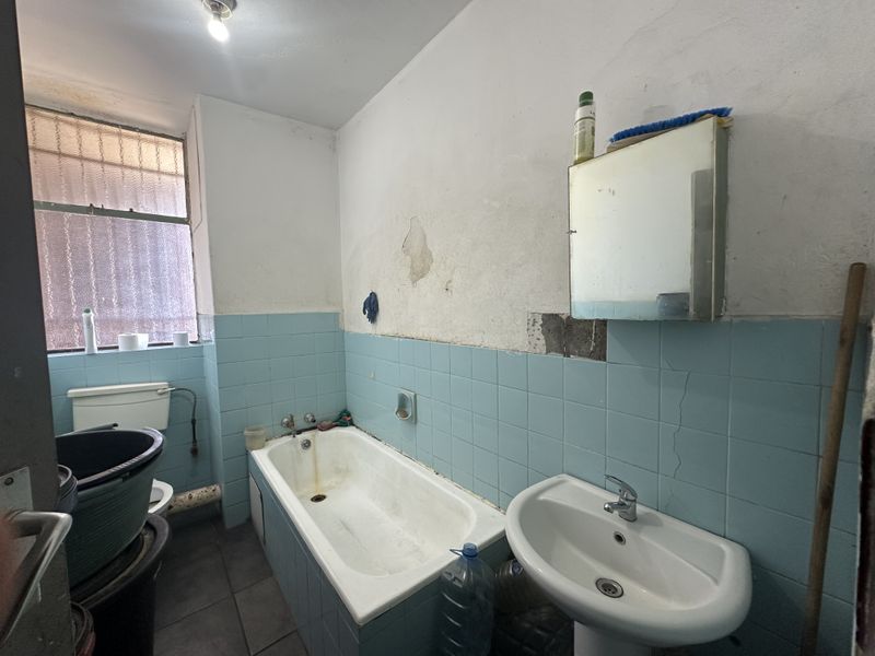 Investment property - Photo 7