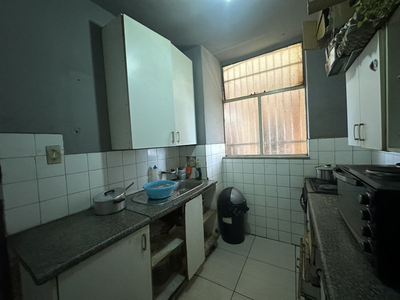 Investment property - Photo 2