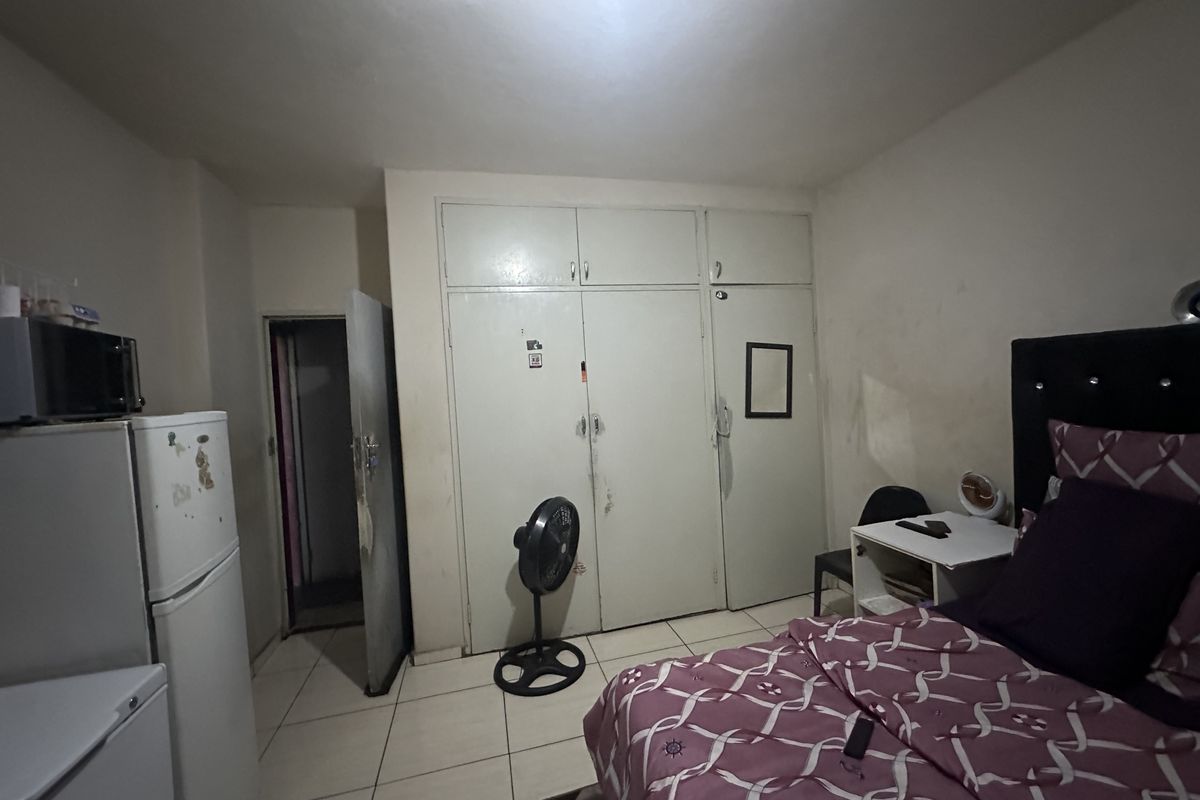 Investment property - Photo 5