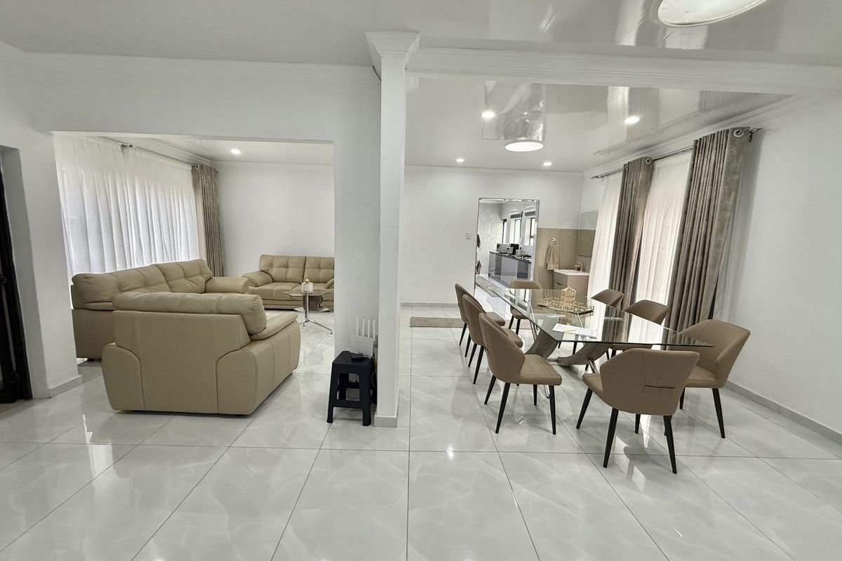 Renovated property in Gated street in Secunda - Photo 3