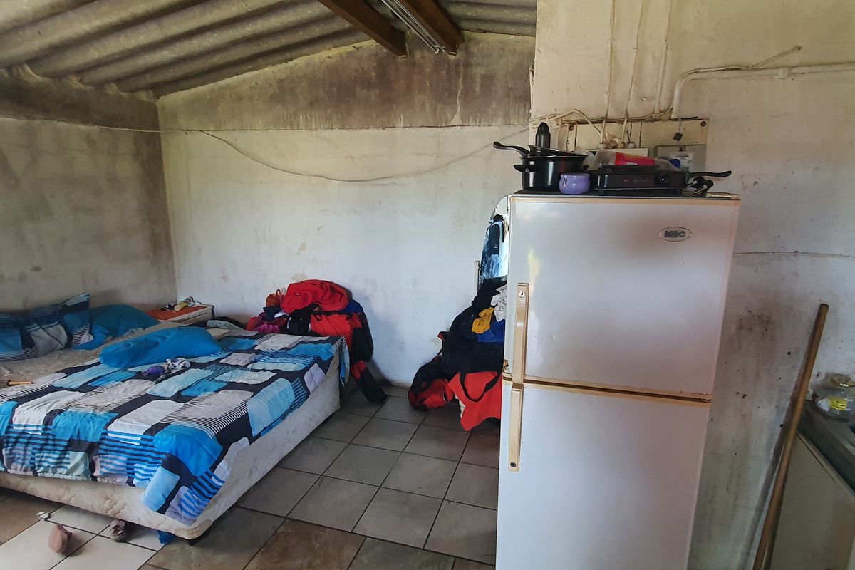 Subject to the successful cancellation of an existing sale - Photo 5