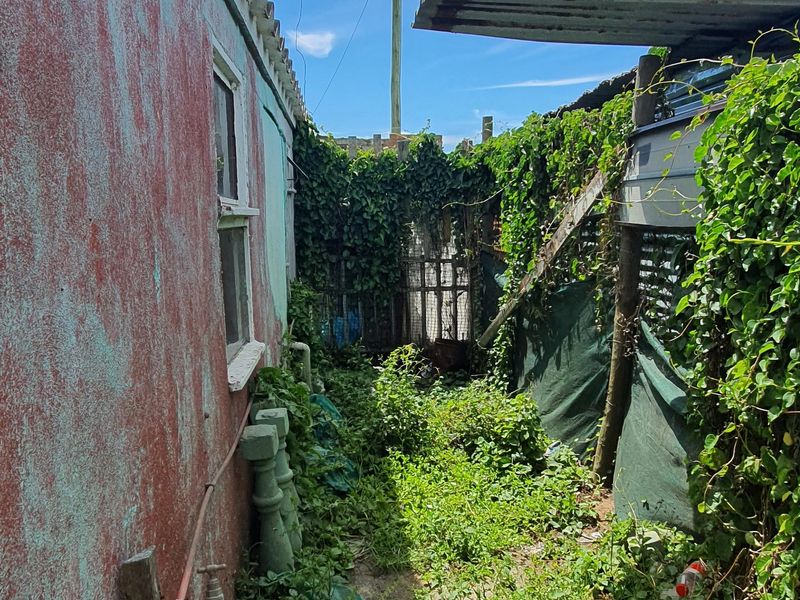 Subject to the successful cancellation of an existing sale - Photo 2