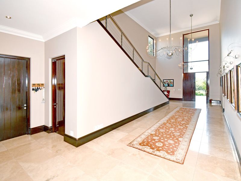 Luxury Living for the Equestrian Lifestyle – Sun Valley | 8.6 Hectares of Excellence - Photo 2