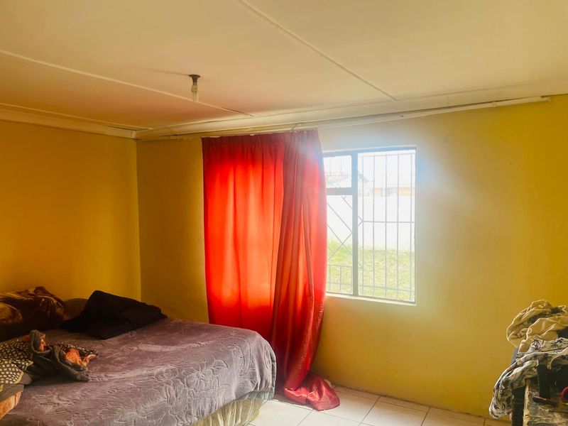 Charming 2-Bedroom Home for Sale in NU16, Mdantsane - Photo 5