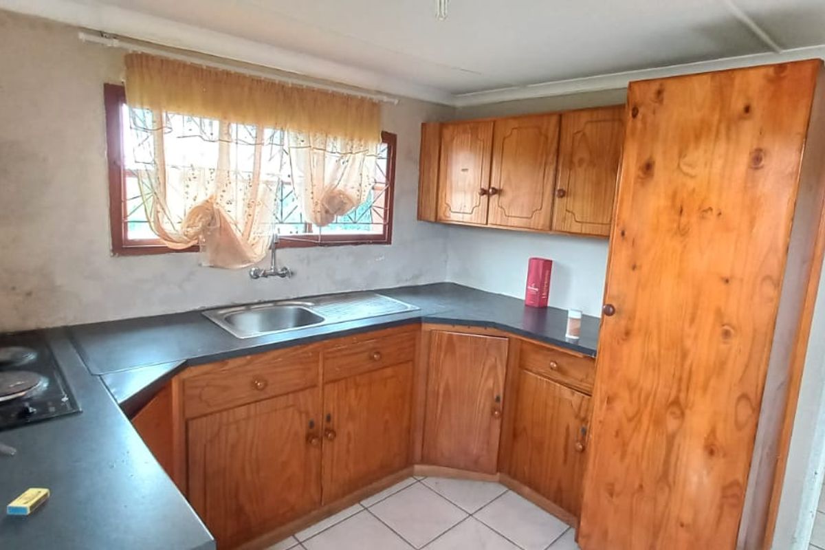 Charming 2-Bedroom Home for Sale in NU16, Mdantsane - Photo 2