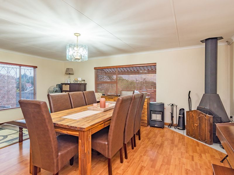 Across from Noordheuwel High School! - Photo 9