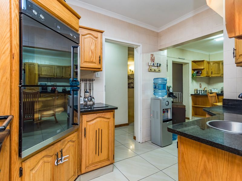 Across from Noordheuwel High School! - Photo 7