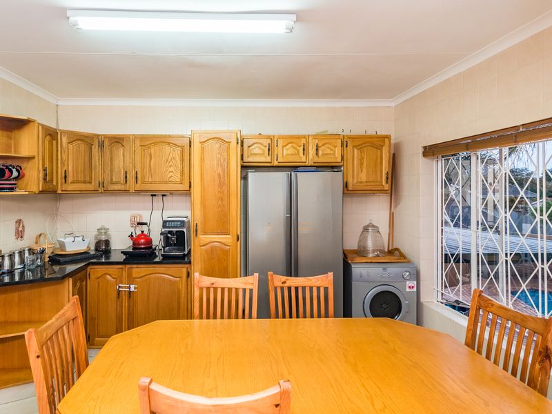 Across from Noordheuwel High School! - Photo 5