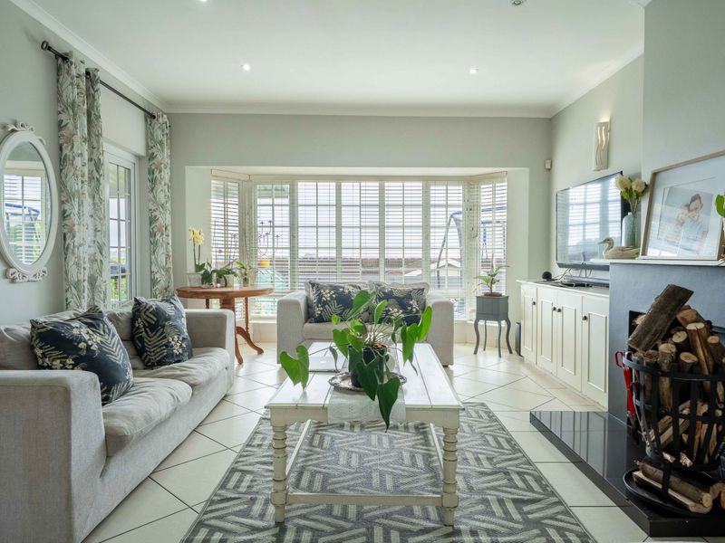 A have to see home! - Photo 8