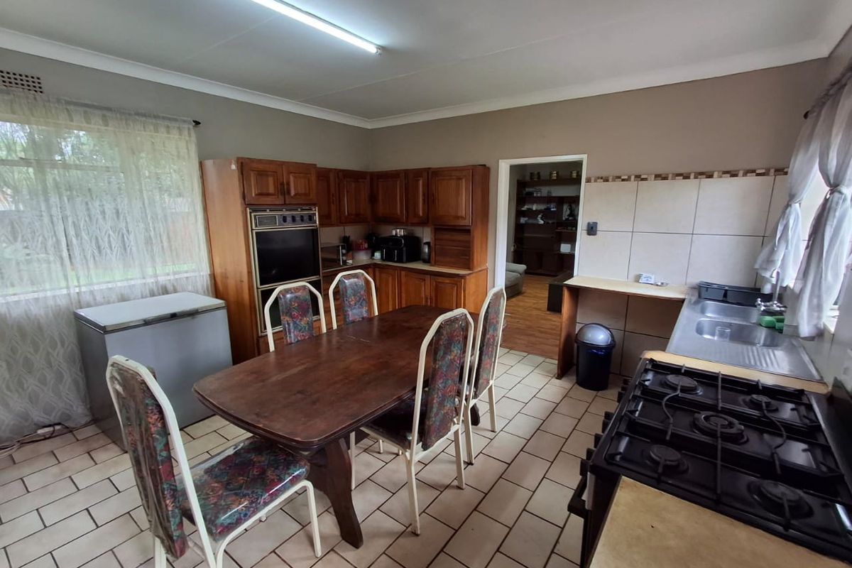 Family home in Dorandia - Photo 4