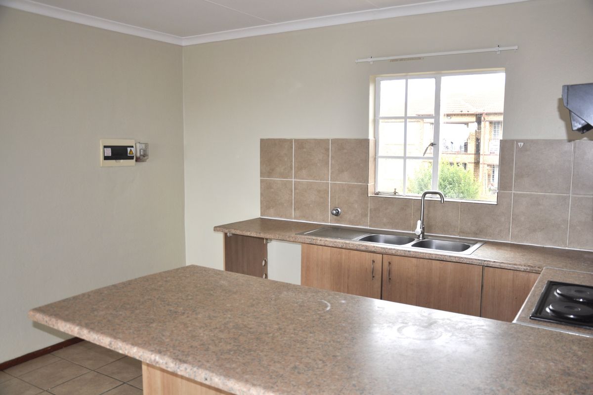 Immaculate & Exclusive 3-Bedroom Haven in Erand Gardens - Photo 4