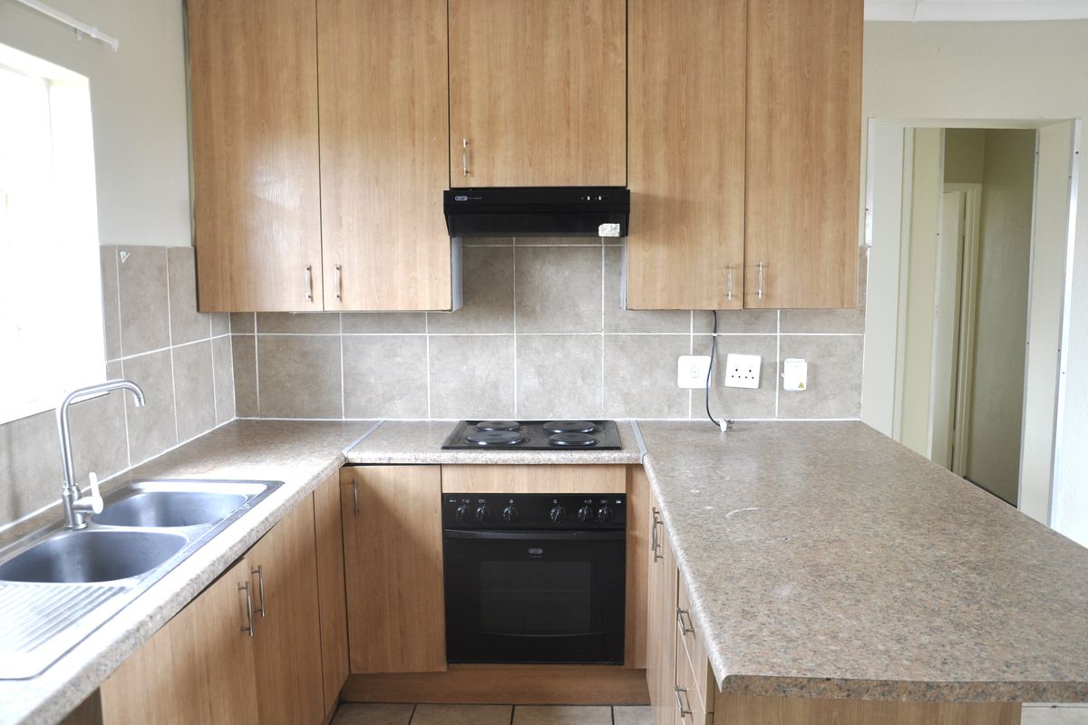 Immaculate & Exclusive 3-Bedroom Haven in Erand Gardens - Photo 5
