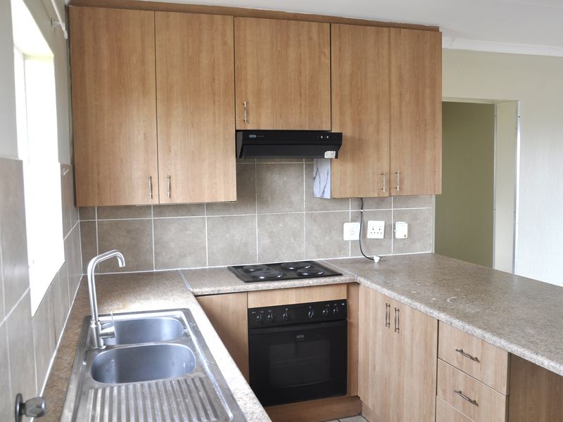 Immaculate & Exclusive 3-Bedroom Haven in Erand Gardens - Photo 1