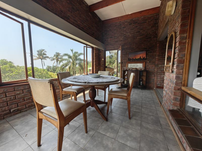 Charming Family Home on Generous Plot with Garden Cottage and Endless Possibilities - Photo 3