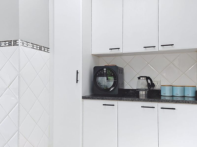 Elegant Coastal Living with Income-Generating Flatlet in Prime Ballito Location - Photo 5