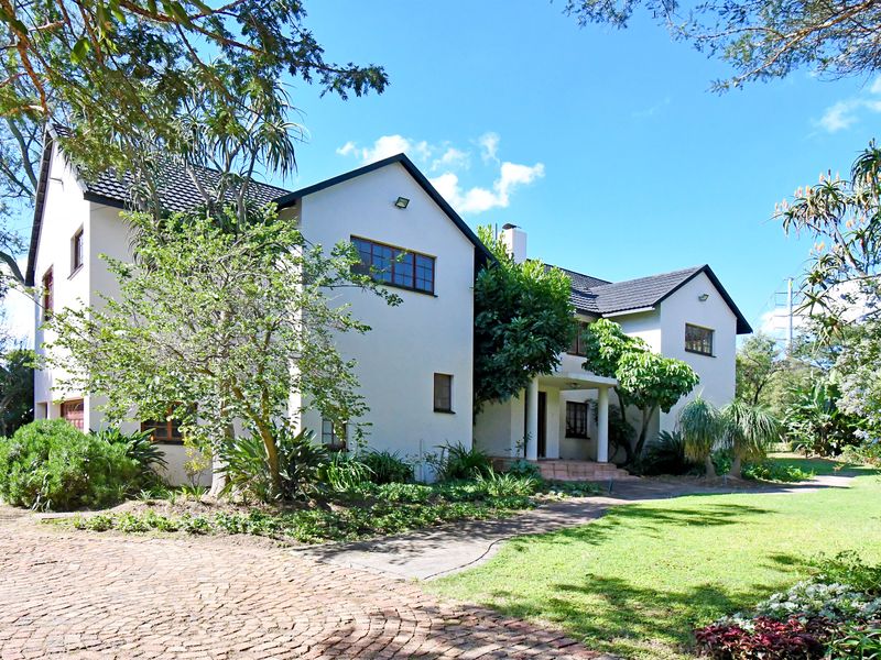 Beaulieu Gem: Lovely Home with Cottage and Spectacular Garden - Photo 1