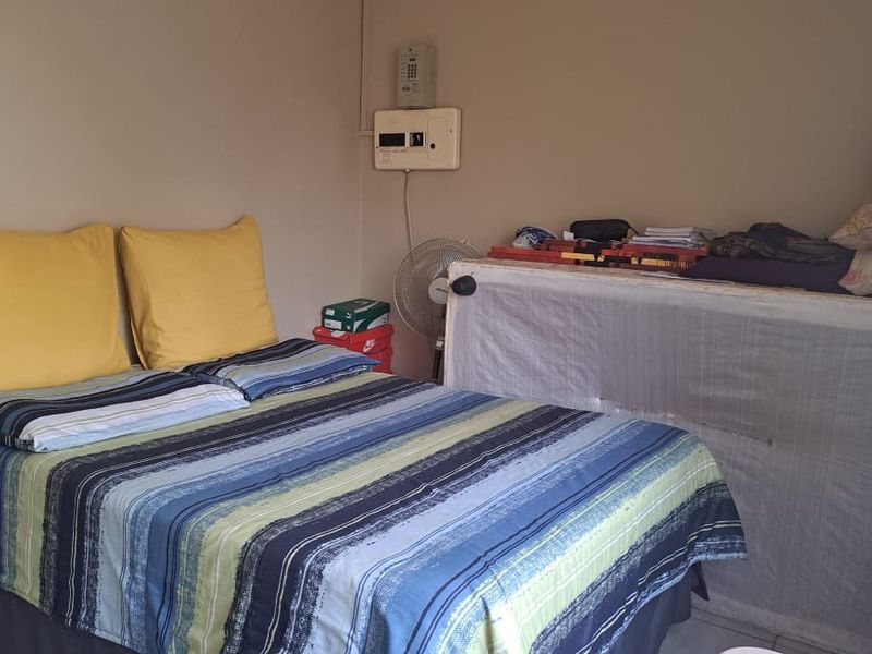 2-Bedroom Flat for Sale - Photo 7