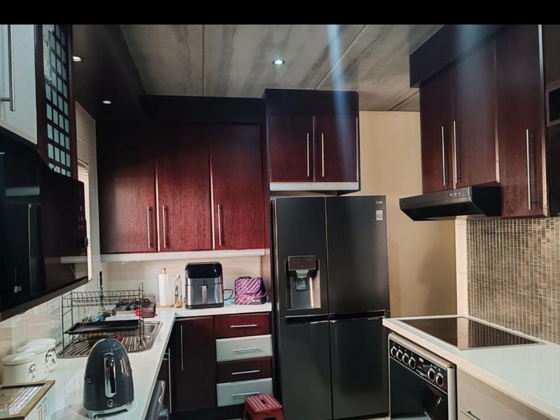 Exquisite double storey home in Kubali Estate. - Photo 2